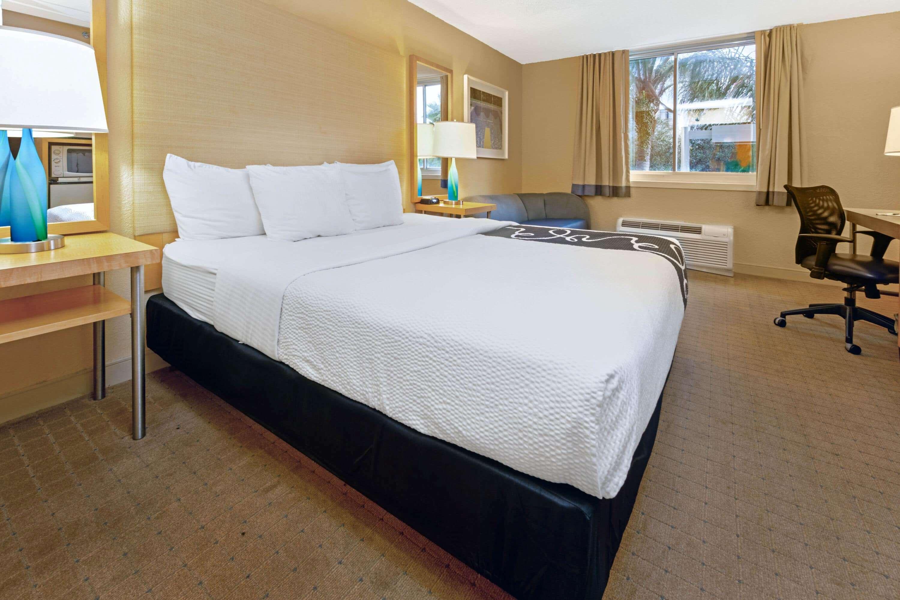 La Quinta By Wyndham Coral Springs South Hotel Bagian luar foto